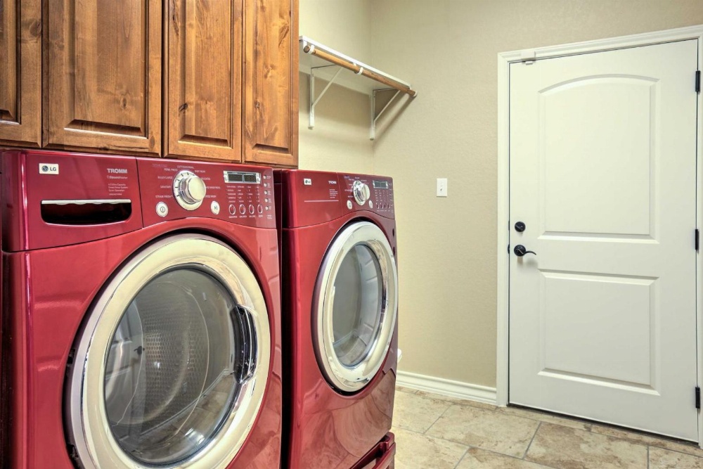 Beautiful Canyon Lake Home with Patio, 1 Mi Boat Ramp Main image